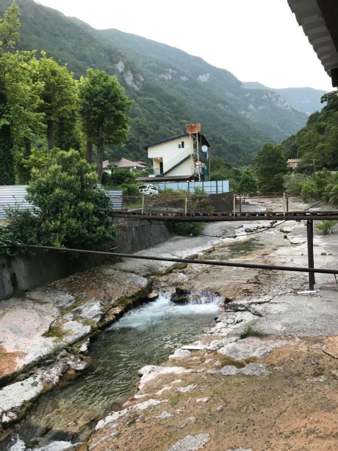 Барнаба 가그라 외부 사진